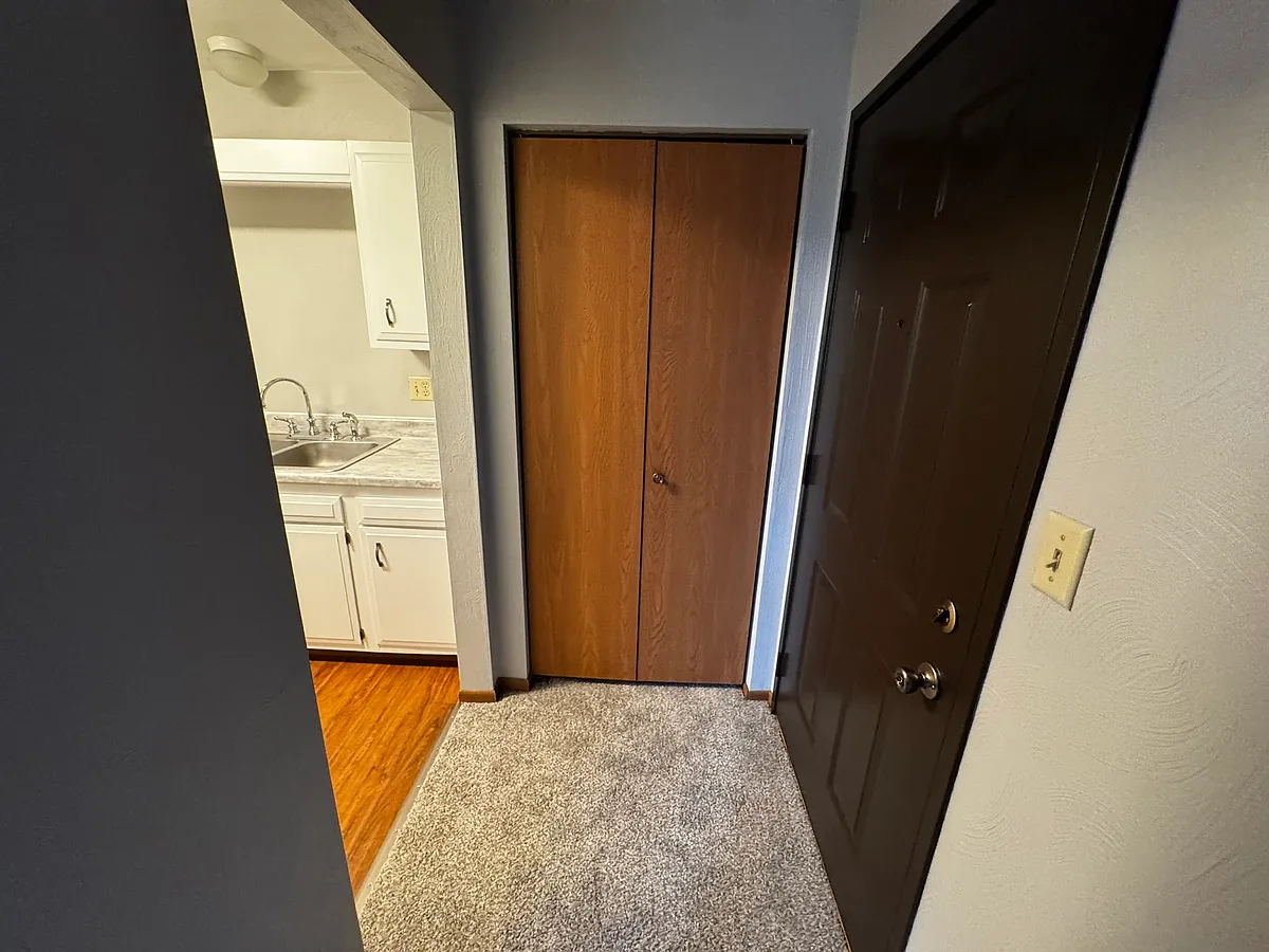Building Photo - 1539 Ligonier St #11