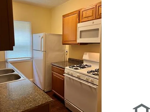 2126 Auburn St #1E, Rockford, IL 61103