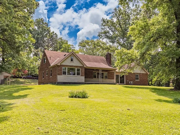 5046 Race Rd, Cincinnati, OH 45211