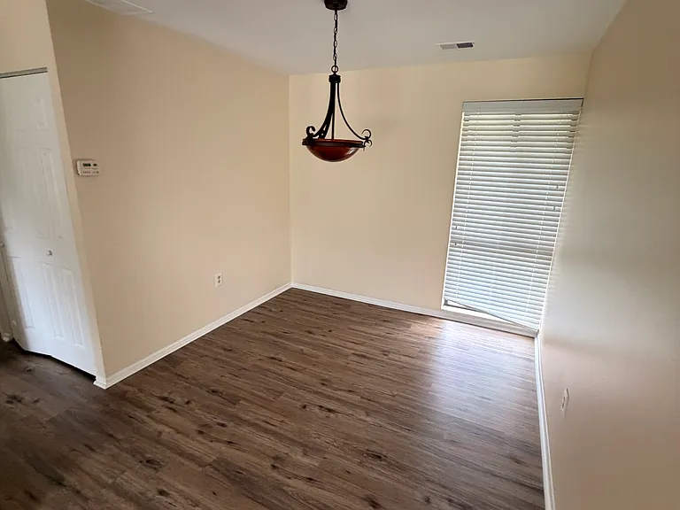 252 Kips Ct #252 — Photo 7