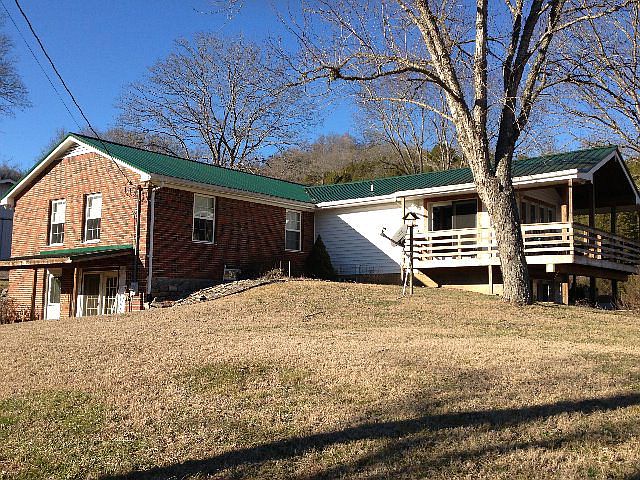 1st image of 155 Matthews Ln