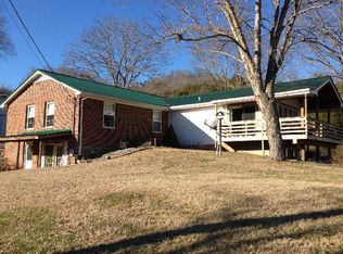 155 Matthews Ln, Gainesboro, TN 38562