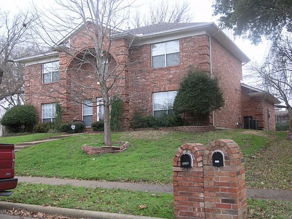 2nd image of 2335 Boardwalk Dr
