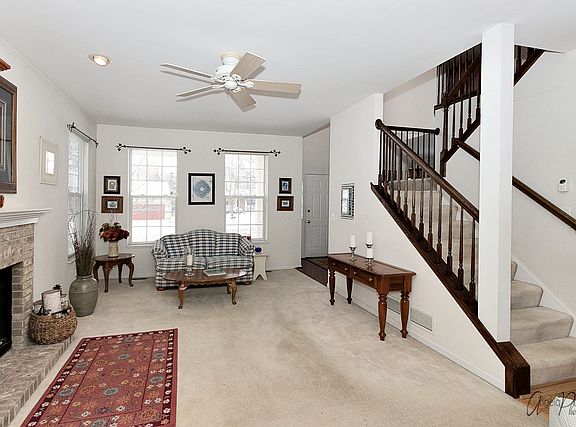 5th image of 546 Hampton Dr