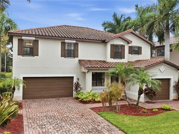 3836 Ruby WAY, NAPLES, FL 34114
