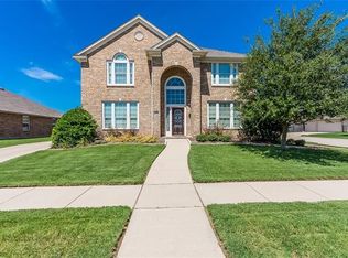 10233 Fossil Valley Dr, Fort Worth, TX 76131