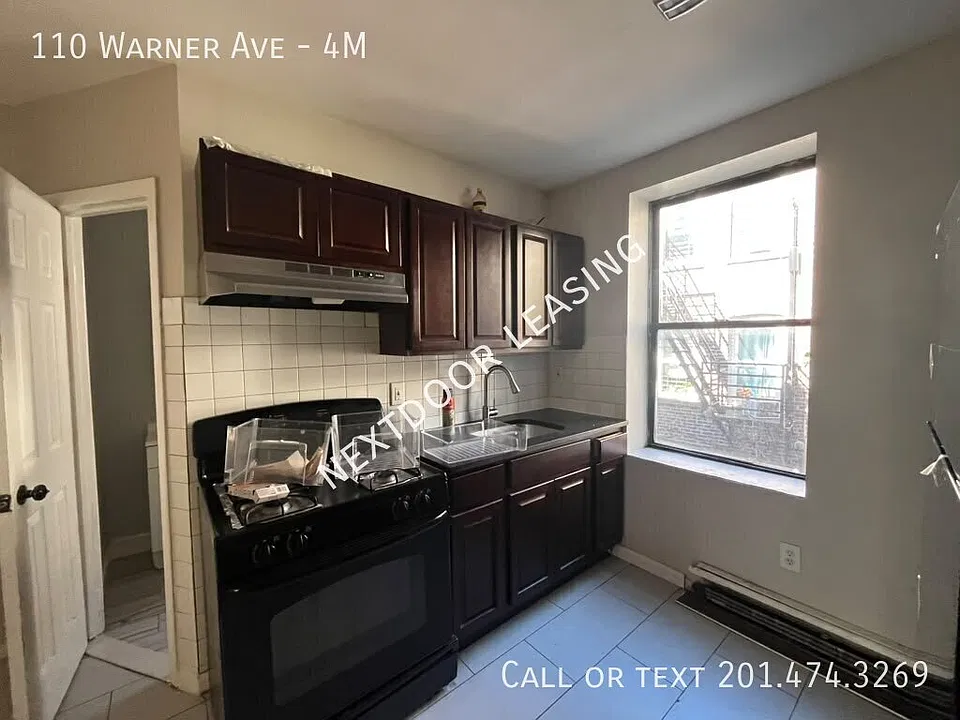 110 Warner Ave #4M