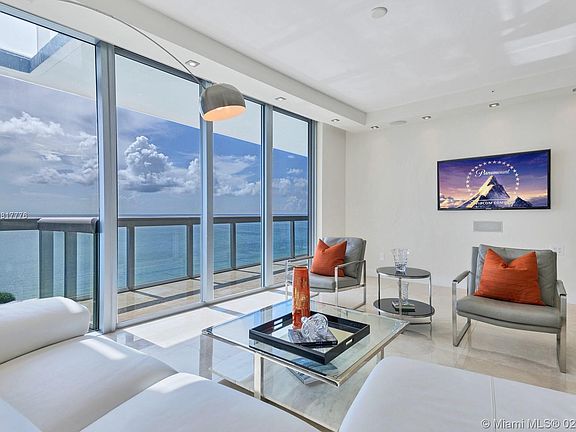 4th image of 6899 Collins Ave Unit 1701