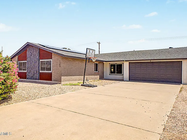 1243 E Riviera Dr — Photo 26