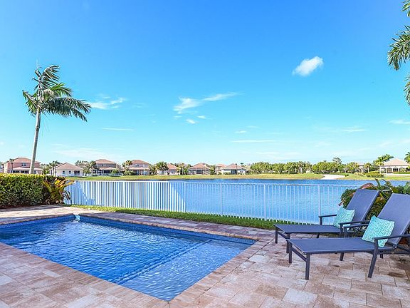 3rd image of 1101 NW Vivaldi Ct