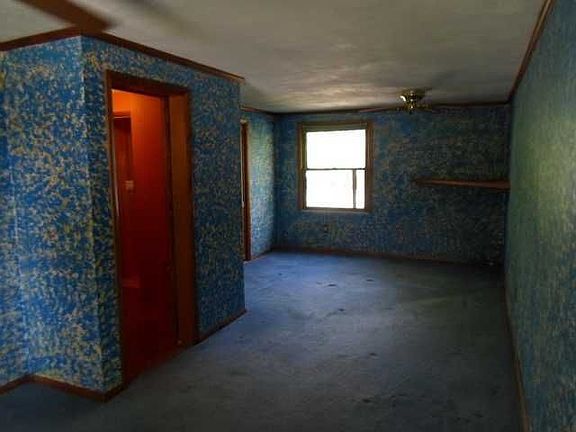 5th image of 310 San Bernadino Trl