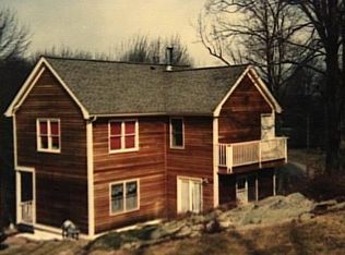 36 Walnut Tree Hill Rd, Sandy Hook, CT 06482