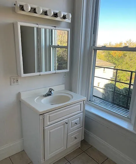 2469 W McMicken Ave #5 — Photo 4