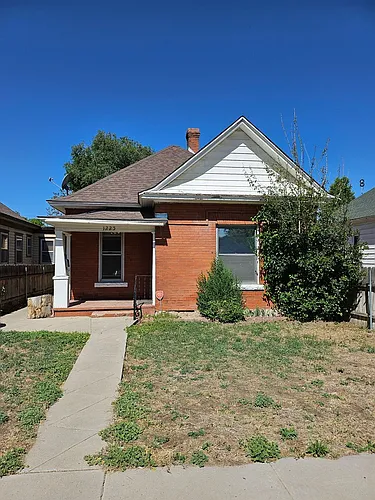 1223 Claremont Ave Photo 1