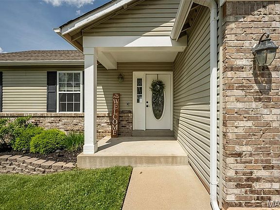 2nd image of 179 Cherrywood Parc Dr