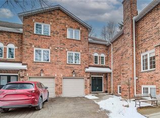 50 Allen St W #4, Waterloo, ON N2L 6H3