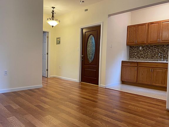 2nd image of 1213 Tinton Ave APT 2