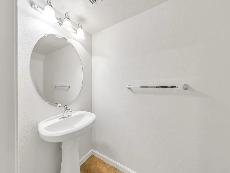 425 Regatta Ln #103 — Photo 10
