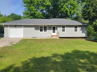 122 SE 421st Rd, Warrensburg, MO 64093
