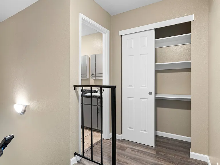 Cedar Park Apartments — Photo 35