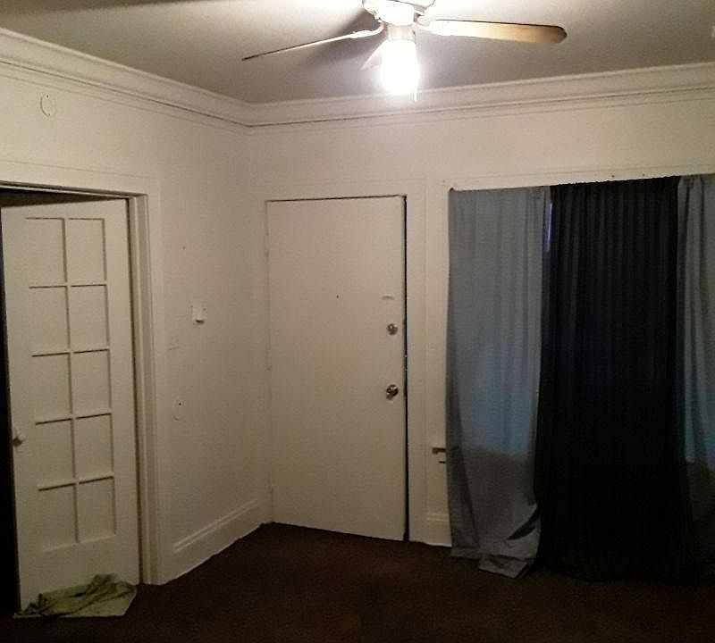 1st image of 3189 E 135th St