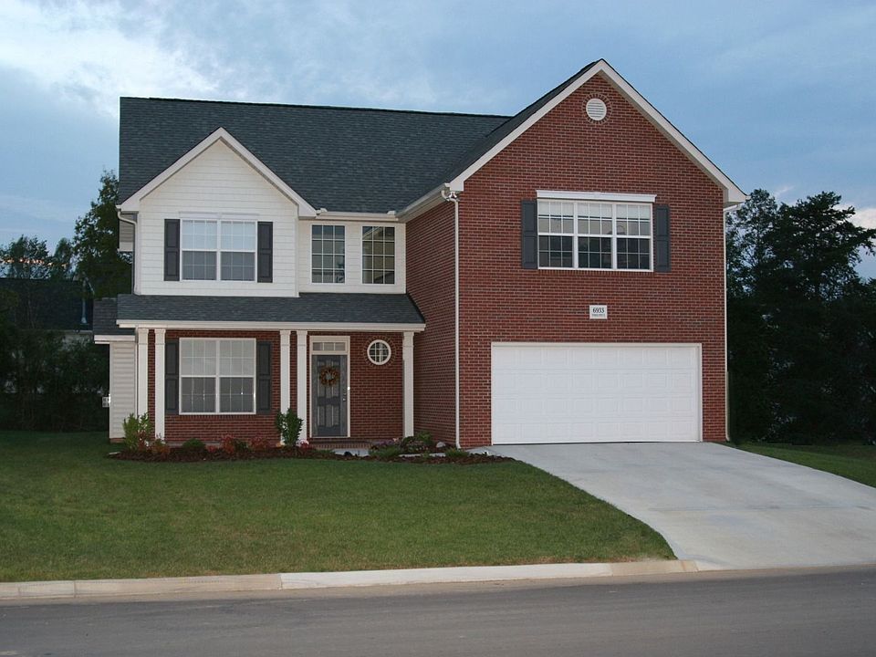 1st image of 6933 Wyndham Pointe Ln