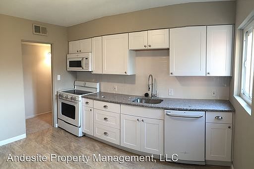 5th image of 27361 Beech Dr