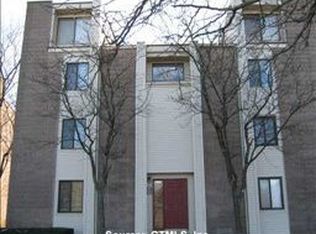 160 Burgundy Hill Ln, Middletown, CT 06457