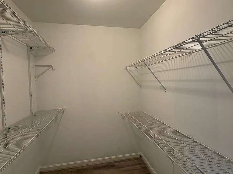 206 Raynar Ct — Photo 33