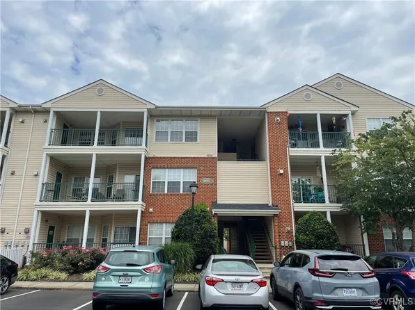 800 Brassie Ln APT C, Glen Allen, VA 23059