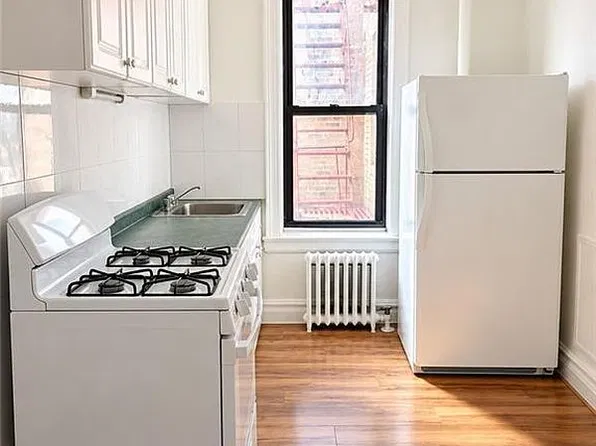 3096 Brighton 6th St #4C, Brooklyn, NY 11235