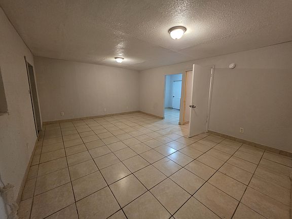 2nd image of 1211 NE 11th St #5