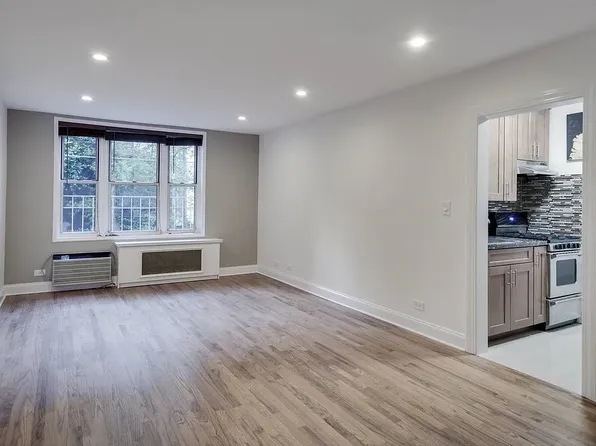 130 Hicks Street image 2 of 11