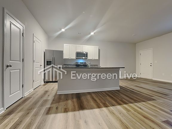 3rd image of 102 Village Green Dr