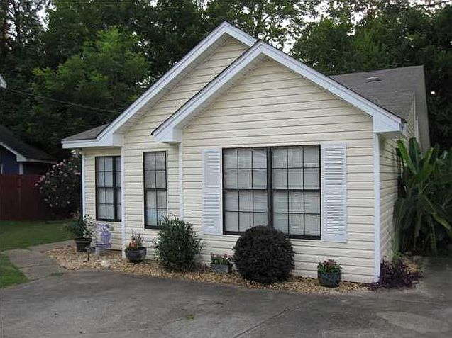 1st image of 3800 Perry Hill Ct
