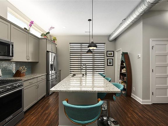 5th image of 5850 Breakwater Ave