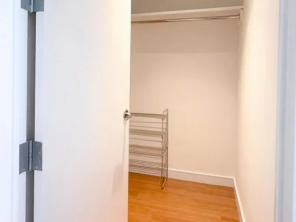 303 East 33rd Street image 8 of 16