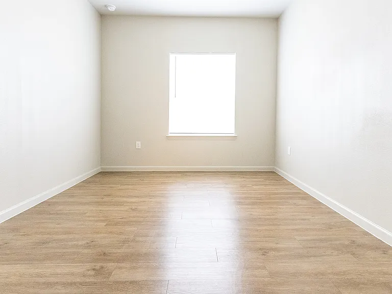 Masters Ranch Apartments — Photo 12