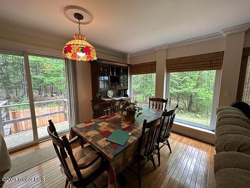 5th image of 1346 N North Gore Road