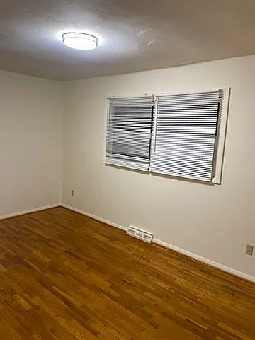 2 bed, 1.0 bath, $1,195 — Photo 4