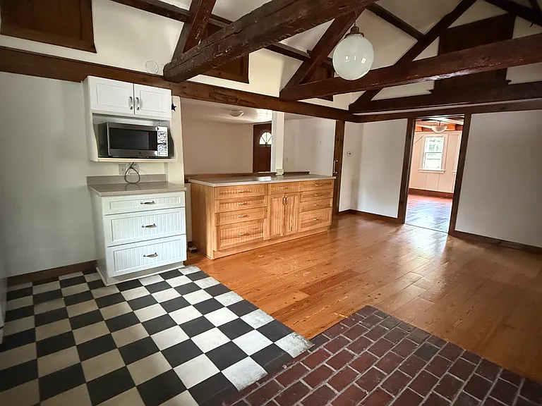 246 Enterprise St — Photo 15