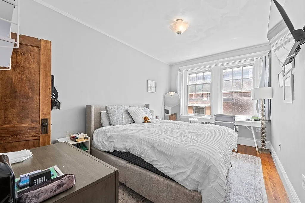 3 bed, 765 sqft, $5,700 — Photo 4
