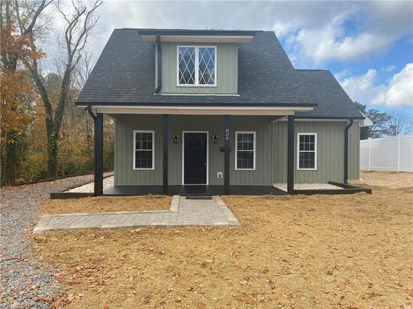 808 Factory St, Mount Airy, NC 27030