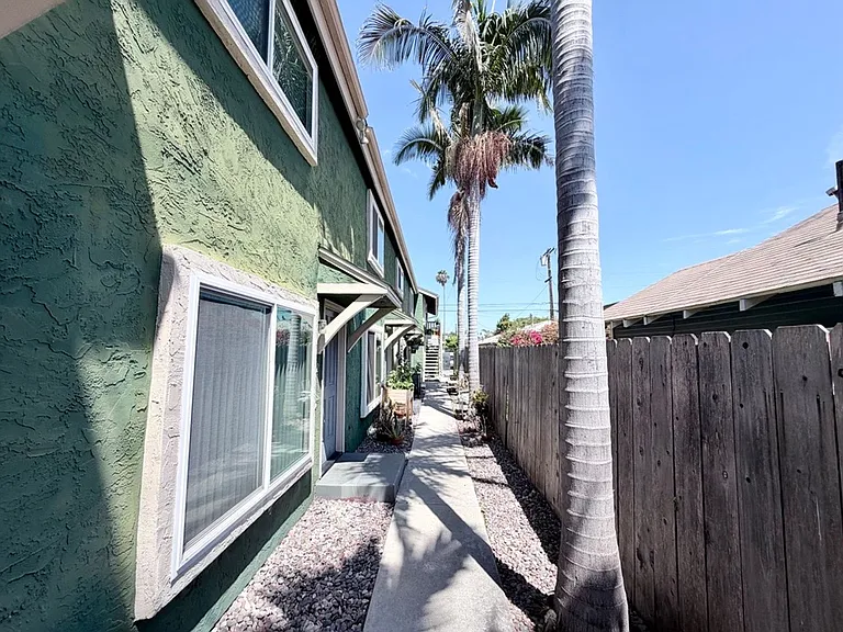 4569 Florida St #2 — Photo 3