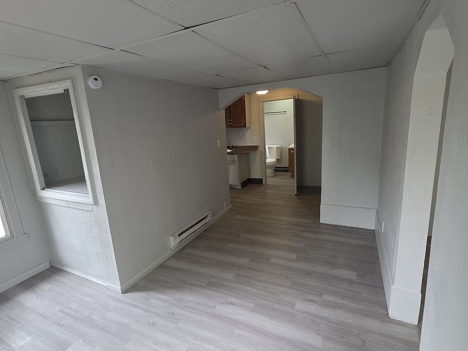 1st image of 1361 Ashland Ave #2R