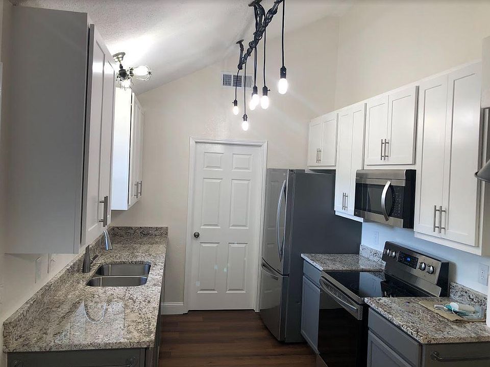 1st image of 627 Dogwood Trl