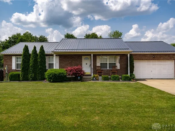 6033 Sean Cir, Blanchester, OH 45107