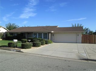 355 Sandalwood Dr, Calimesa, CA 92320