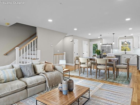 4th image of 9 Acton Rd #6