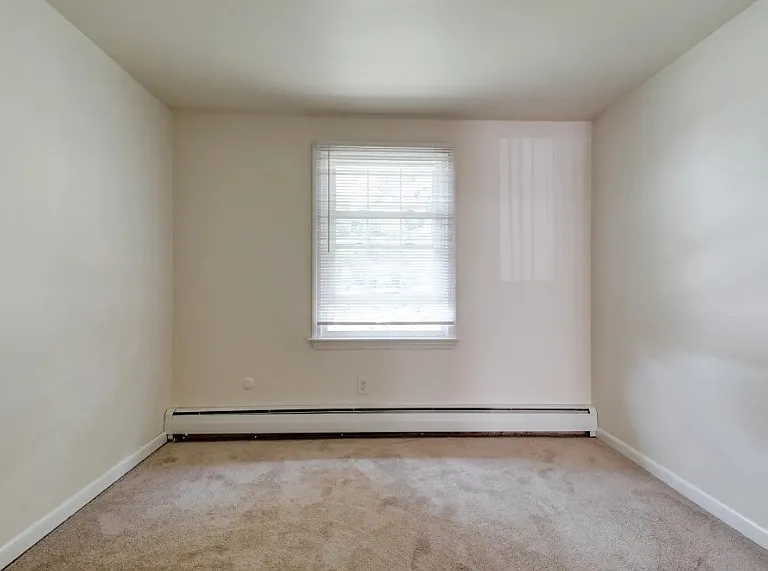 Beechwood Manor Apartments — Photo 6